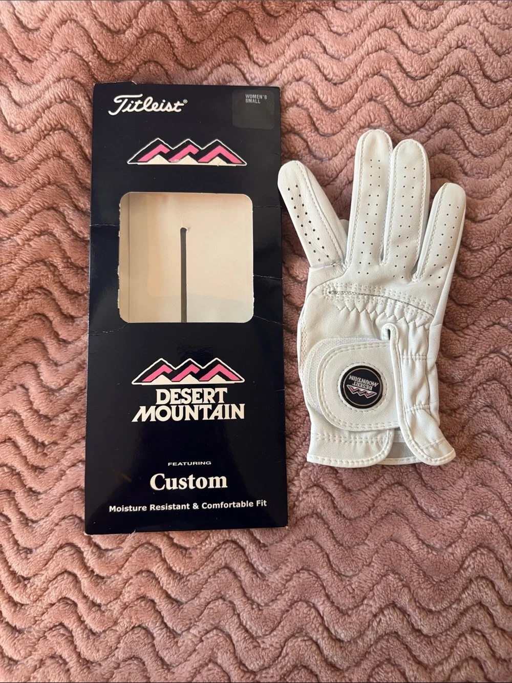NWOT Women’s White Golf Glove - Custom Fit